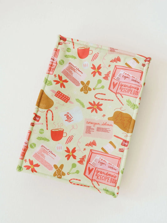 Heirloom Christmas Baking Casserole Bestie