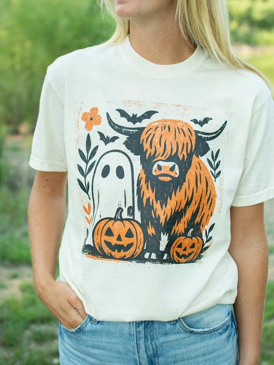 Halloween Highland Adult Graphic T-Shirt
